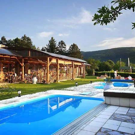 Rezort Zdravkovac Country Club Jarmenovci
