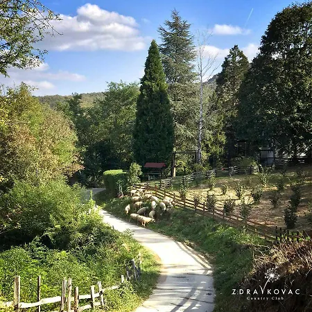 Zdravkovac Country Club Ośrodek wypoczynkowy *
